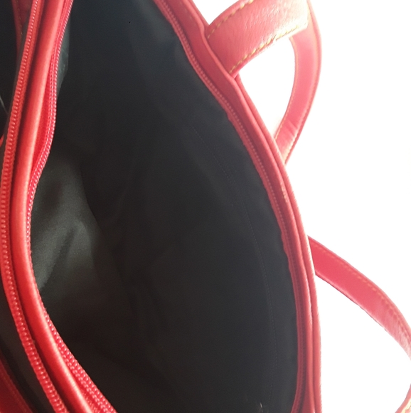 Red Ladies bag - Picture 7 of 16
